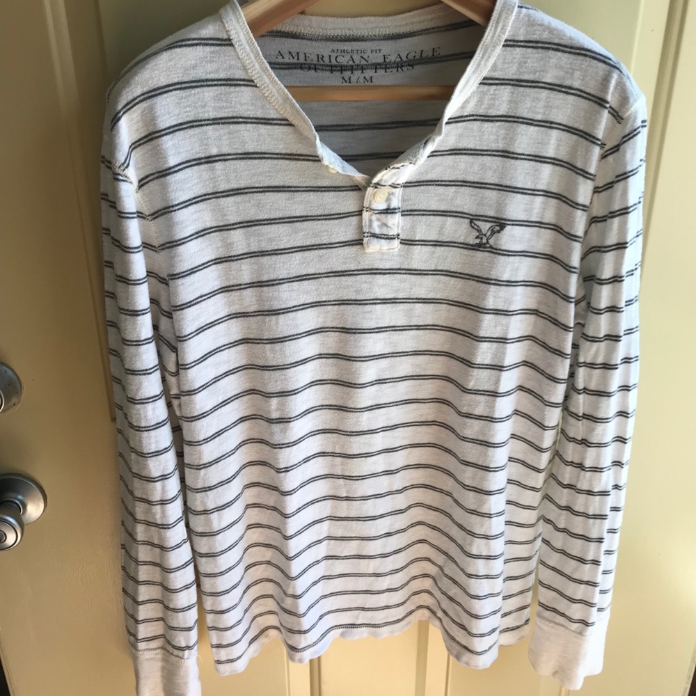 Men’s American Eagle LS Henley